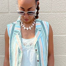 Load image into Gallery viewer, Vintage 1970s White Seashell Necklace Beaded Summer Coastal Grandma