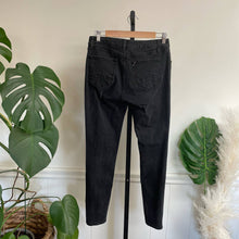 Load image into Gallery viewer, D-ID Two Tone Dark Blue Black Skinny Jeans Darting Sz 29