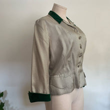 Load image into Gallery viewer, Vintage 1950s Ascot Casuals Ltd Green Velvet Trim Print Button up Blouse sz 8