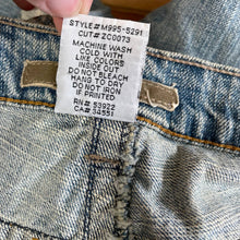 Load image into Gallery viewer, Vintage y2k Z. Cavaricci Light Wash Embroidered Jeans Flare Sz 14