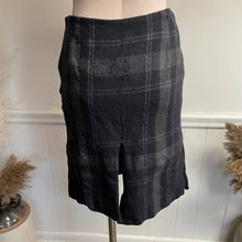 Load image into Gallery viewer, Jones NY Grey Black Plaid Slit Mini Pencil Skirt Sz 10