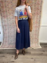 Load image into Gallery viewer, Vintage Navy Blue Midi Pleated Skirt