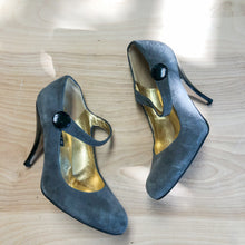 Load image into Gallery viewer, Vintage Ann Roth Gray Suede Mary Jane Pump Heels Size 36