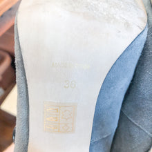 Load image into Gallery viewer, Vintage Ann Roth Gray Suede Mary Jane Pump Heels Size 36