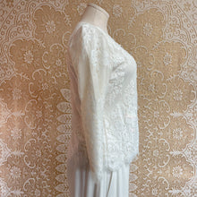 Load image into Gallery viewer, Vintage y2k Designer Michael Simon Knit White Floral Lace Button-up Sweater Blouse Cardigan Sz PM