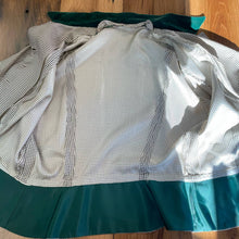 Load image into Gallery viewer, Vintage 1950s Ascot Casuals Ltd Green Velvet Trim Print Button up Blouse sz 8