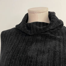 Load image into Gallery viewer, Vintage 90s Ballinger Gold Turtleneck Knit Chenille Black Sweater Cozy Soft Sz M
