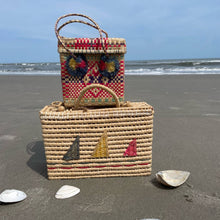 Load image into Gallery viewer, Vintage 80s Woven Raffia Basket Bag Red/Blue Aztec Southwest Pattern
