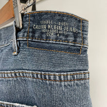 Load image into Gallery viewer, y2k 90s Calvin Klein Medium Wash Blue Jeans Vintage Straight Leg Sz 36/30
