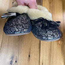 Load image into Gallery viewer, Modern Anthropologie Llani Shearling Sheepskin Suede Silver Black Metallic Slipper Shoes Sz 8
