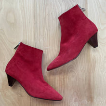 Load image into Gallery viewer, Stuart Weitzman Red Suede Pointed Toe Booties Sz 9
